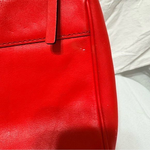 Kate Spade Red Crossbody Bag w/Storybook Lining. - Picture 6 of 11